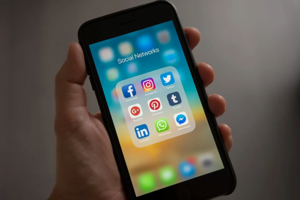 Social media applications on an iPhone