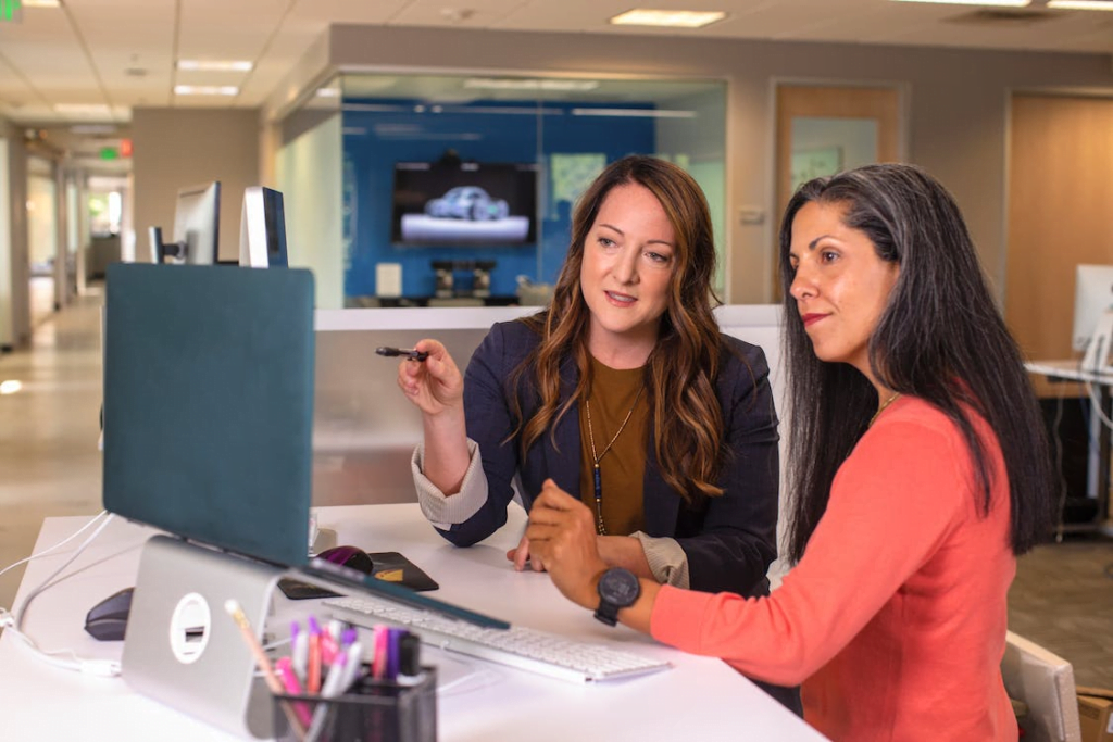 SEO content marketing specialist evaluating trends