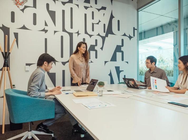 People working at a white label digital marketing agency