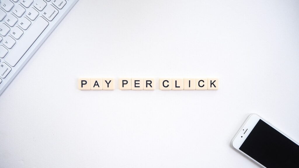 Pay per click written on wooden blocks